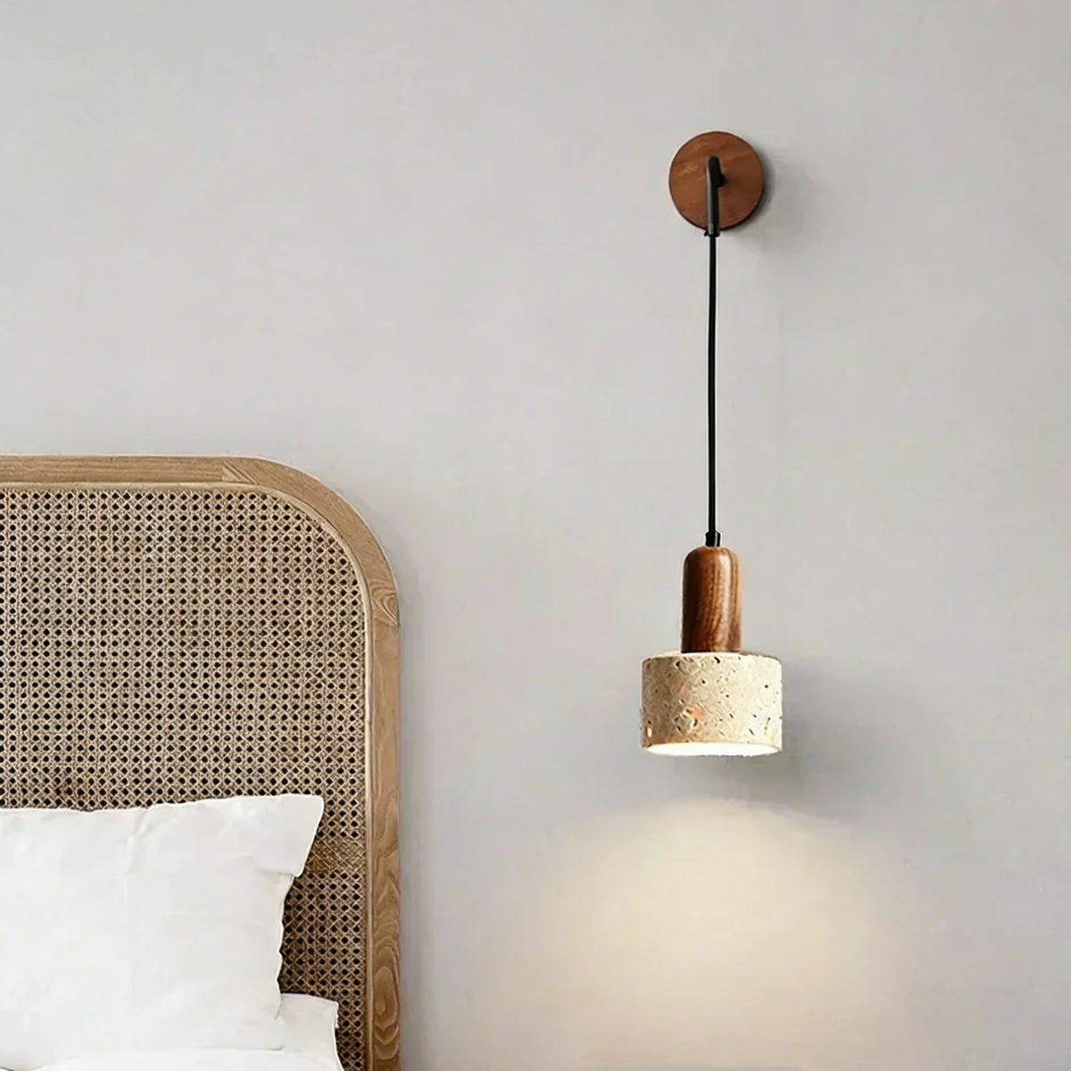 Applique murale travertin suspendue