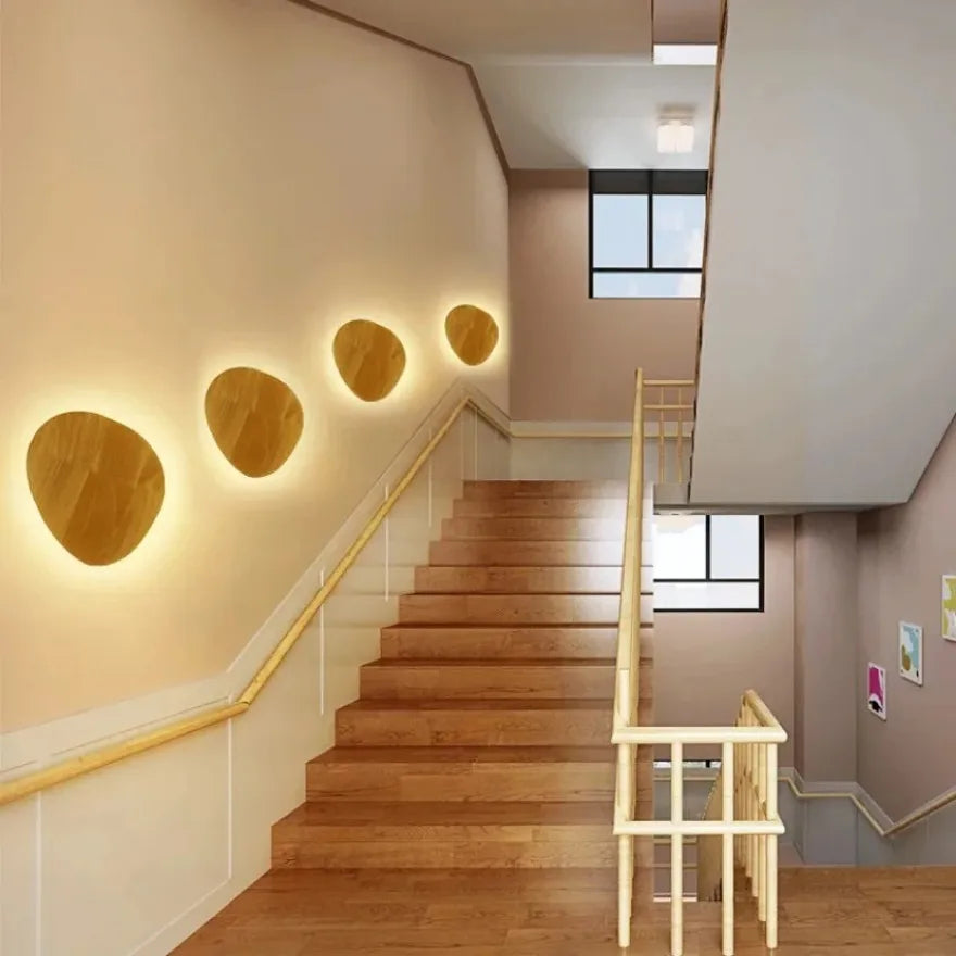 Applique murale LED bois circulaire gravée style minimaliste