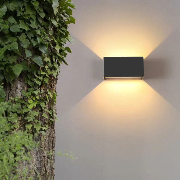 Applique murale extérieur minimaliste